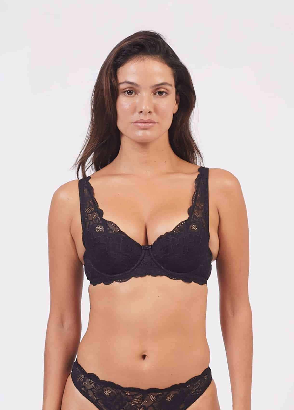 Capri Padded Bra