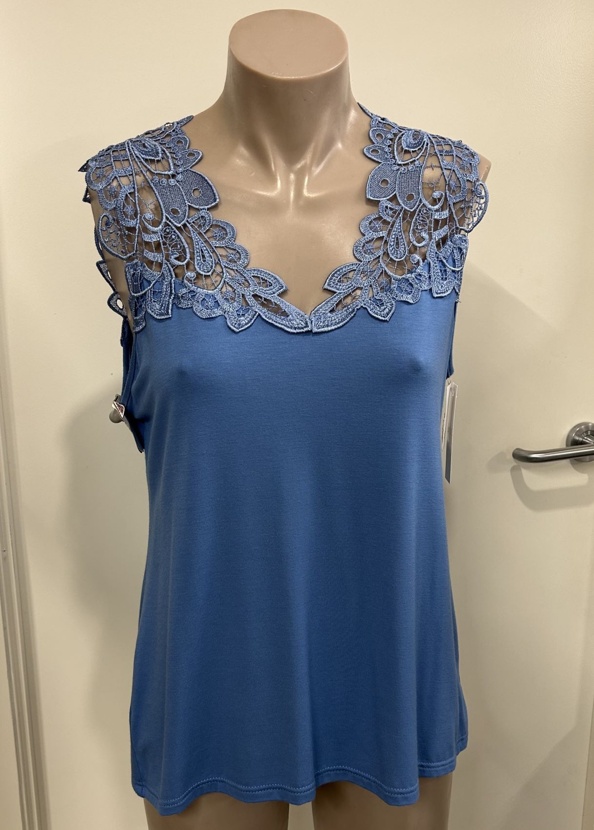 Teri V-Neck Reversible Lace Top