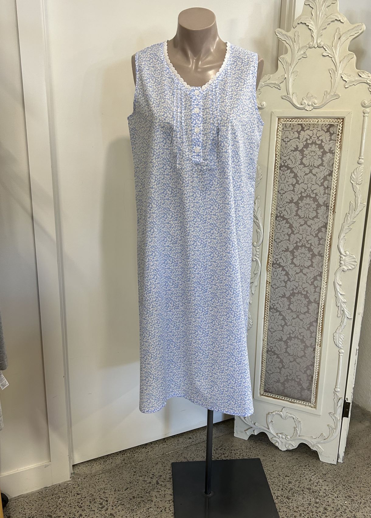 Halle Sleeveless Cotton Nightie